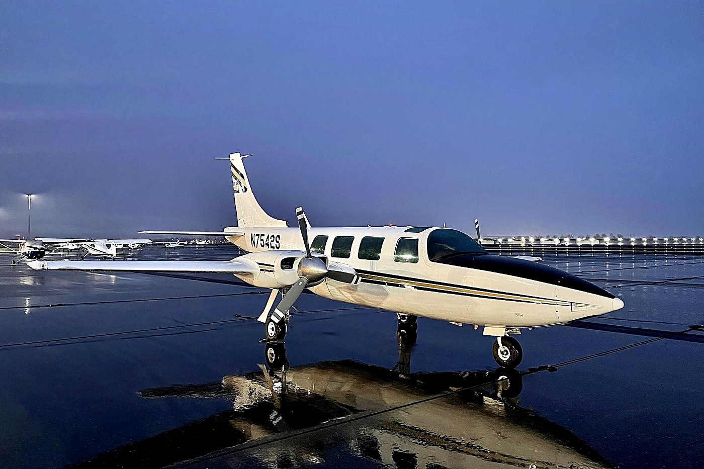 Aerostar 600