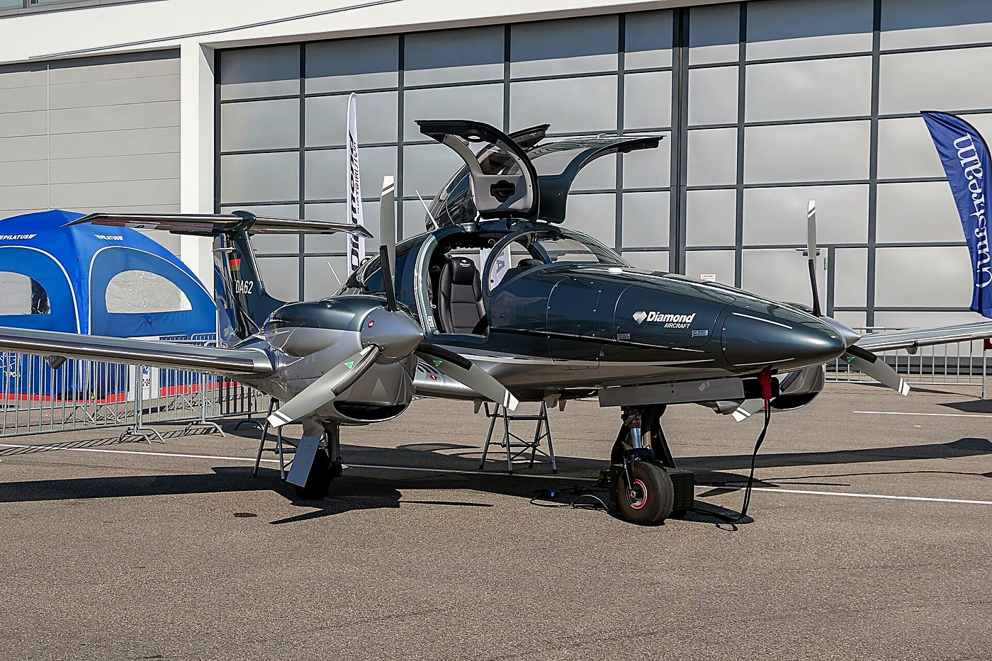 Diamond DA62