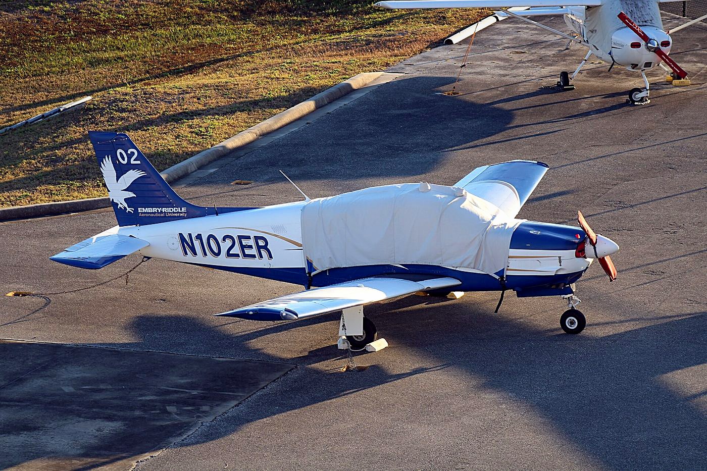 Piper PA-28R-201 Arrow III
