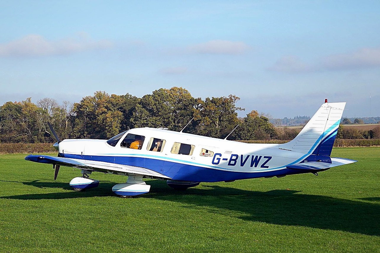 Piper PA-32-301 Saratoga (fixed gear)