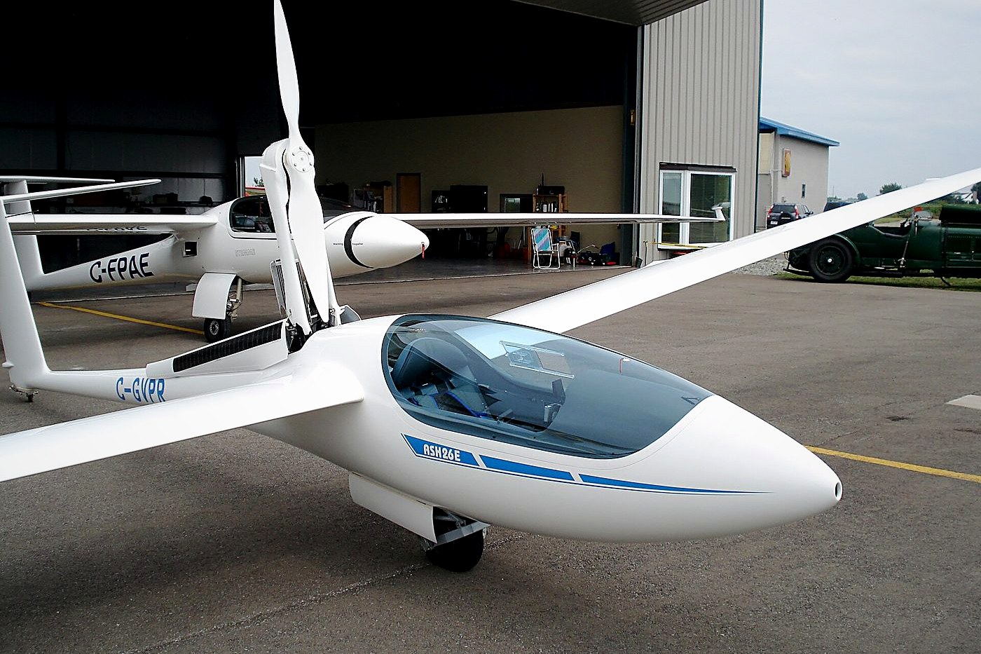 Schleicher ASH-26E
