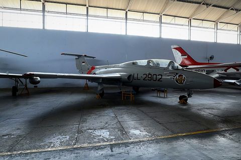 L-29 Delfin