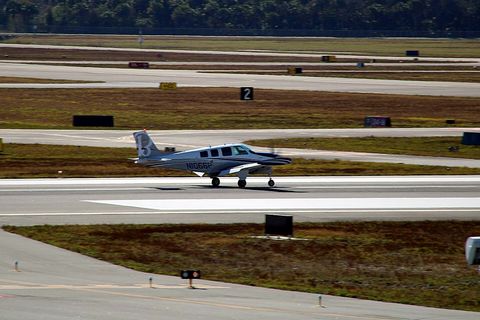 Bonanza A36