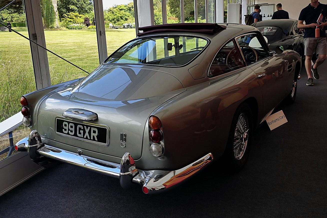 Aston Martin DB5