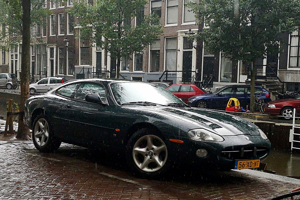 Jaguar XK8