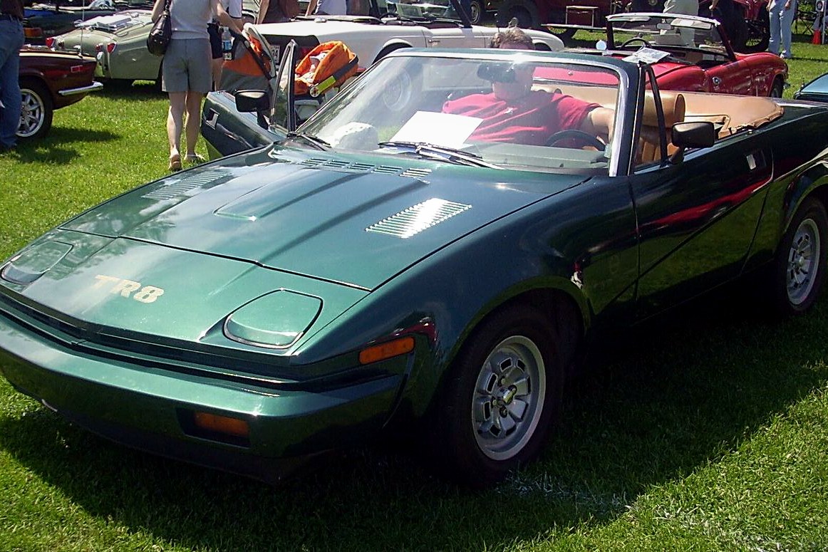 Triumph TR8