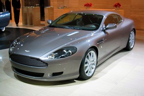 DB9