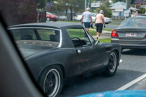914