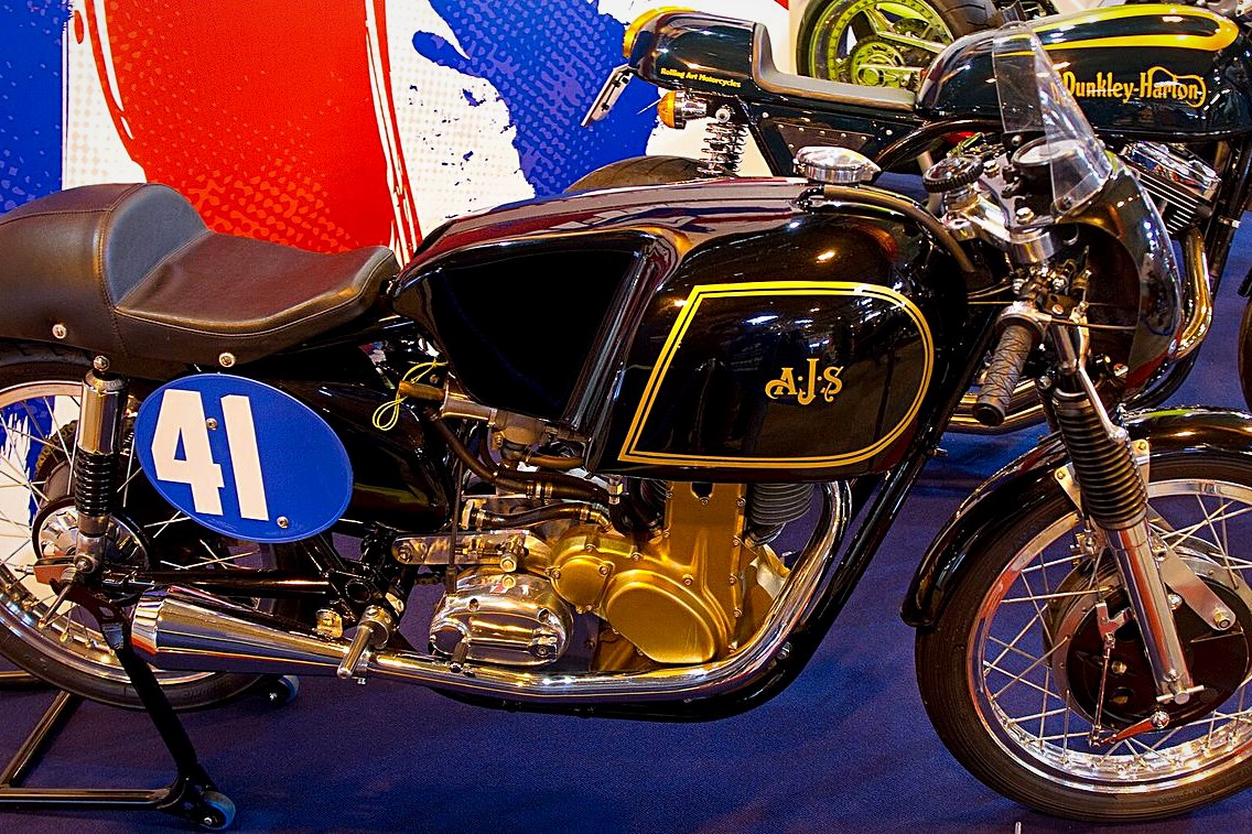 AJS 7R