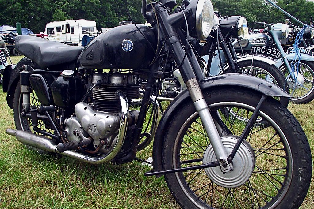 AJS Model 18