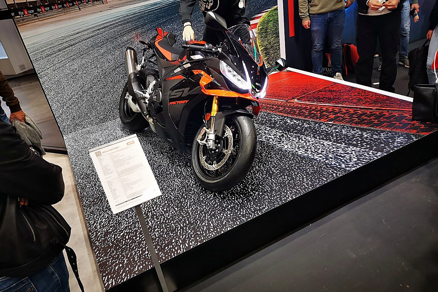 Aprilia RSV4