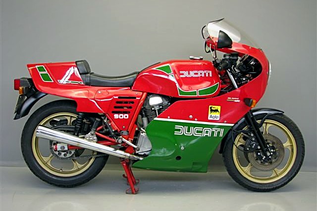Ducati 900 Mike Hailwood Replica