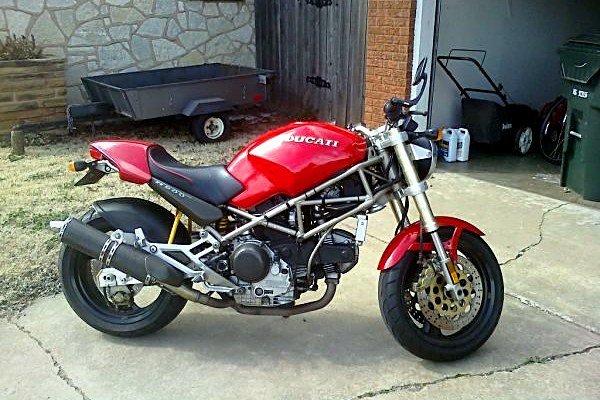 Ducati Monster 900