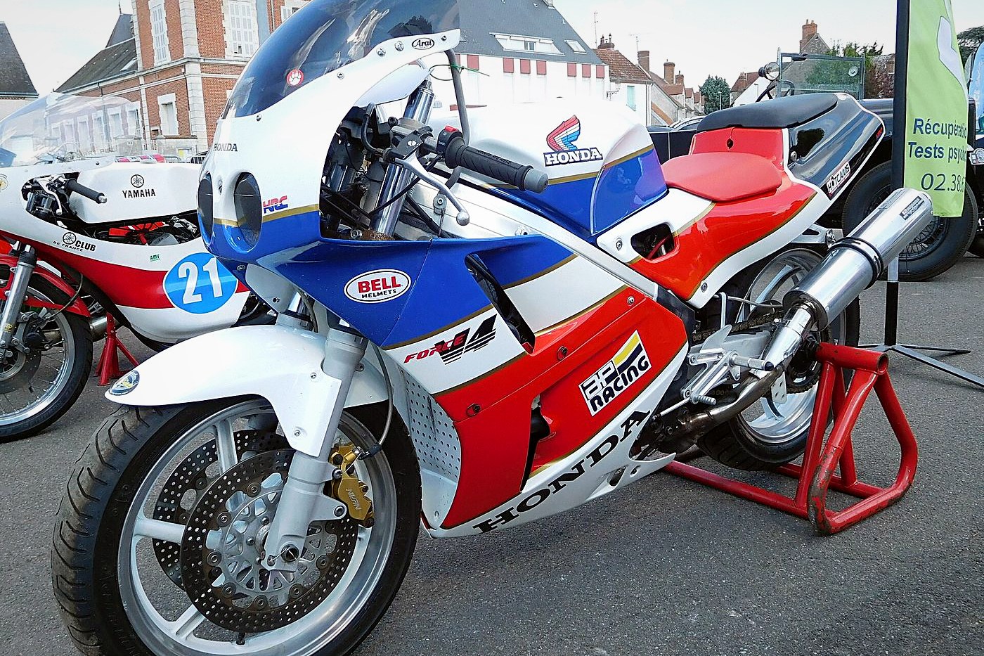 Honda RC30