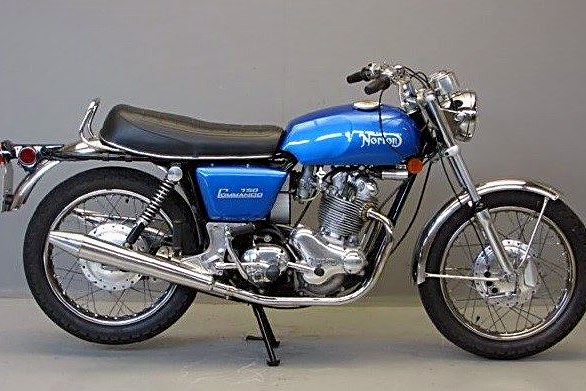 Norton Commando 750 Roadster