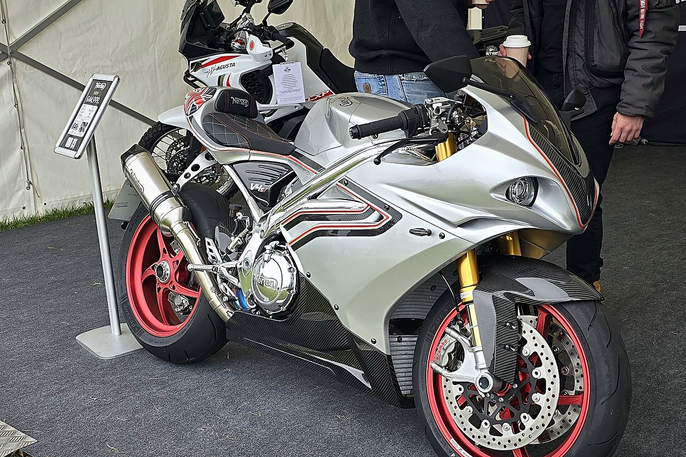 Norton V4SV
