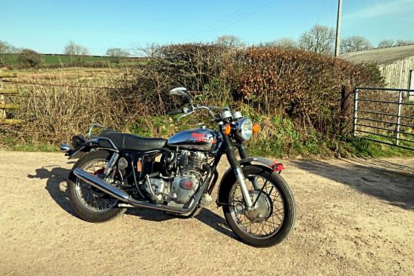 Royal Enfield Interceptor 750