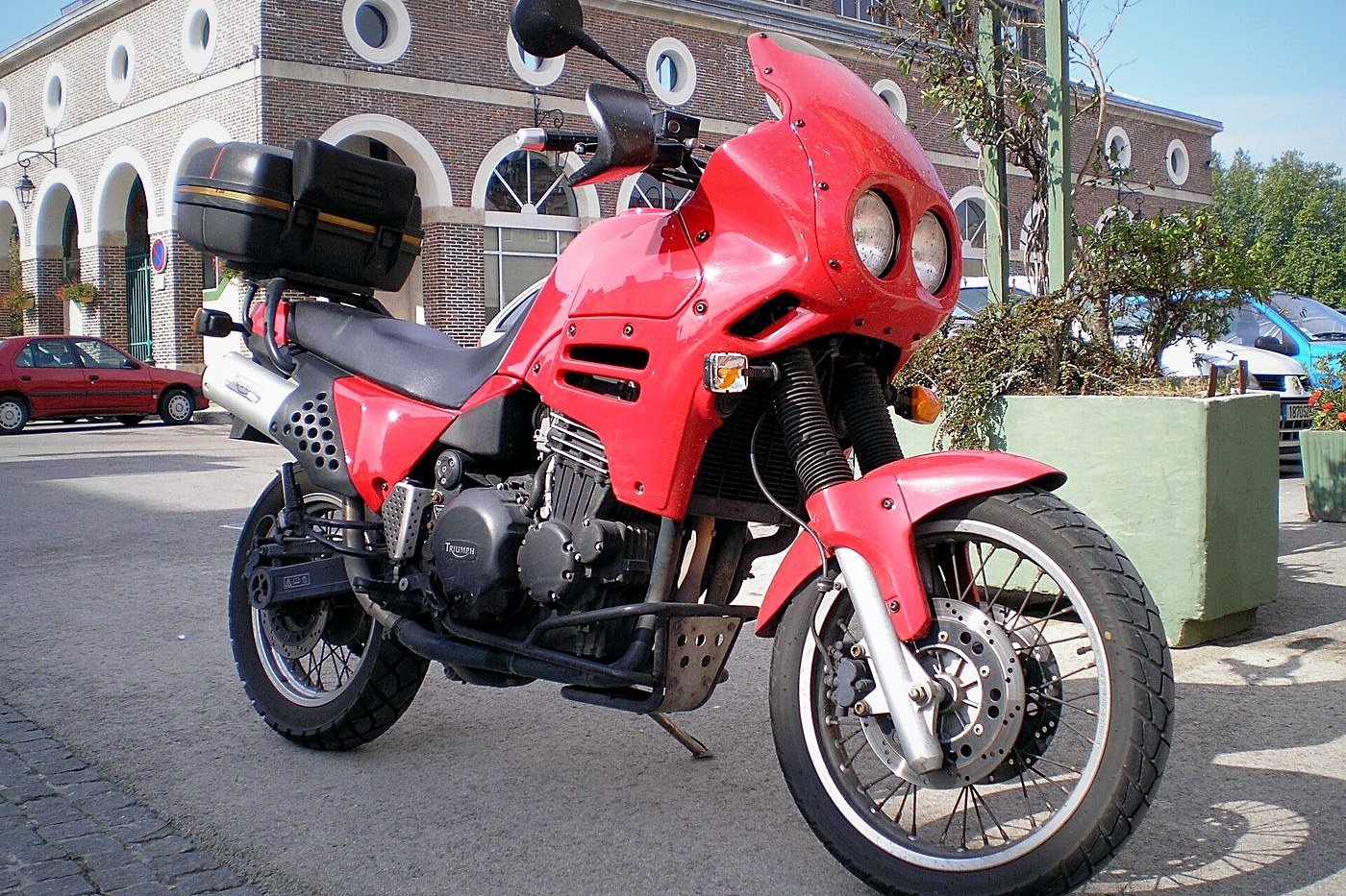 Triumph Tiger 900