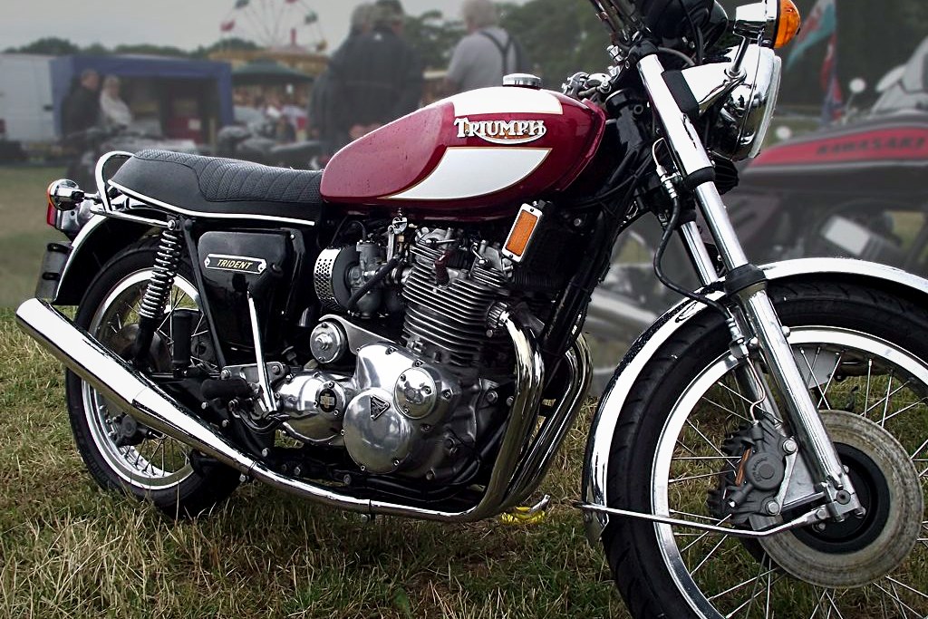 Triumph Trident