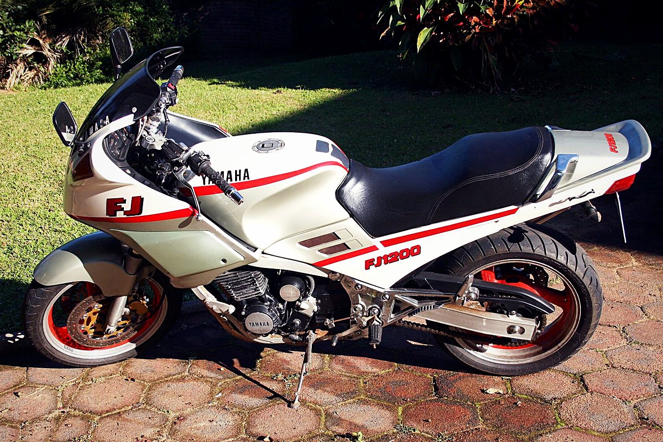 Yamaha FJ1200