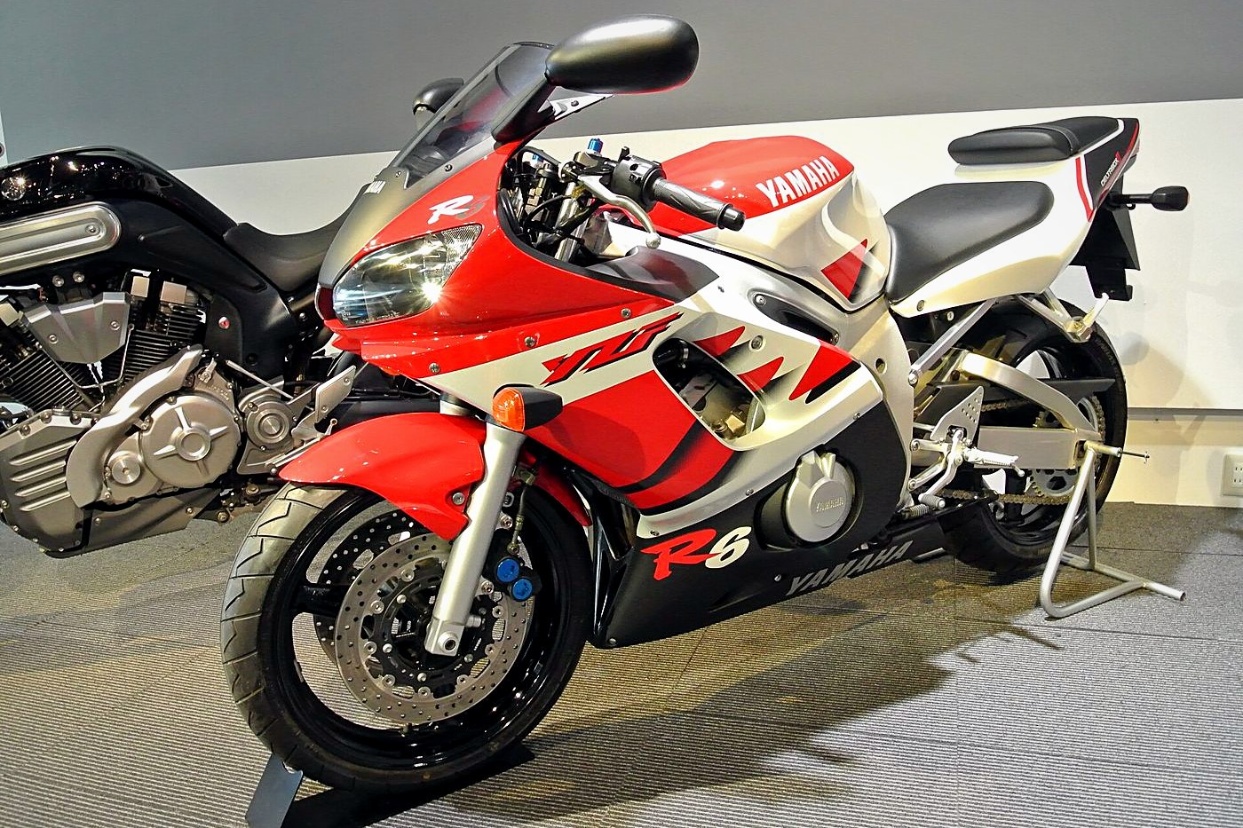 Yamaha YZF-R6