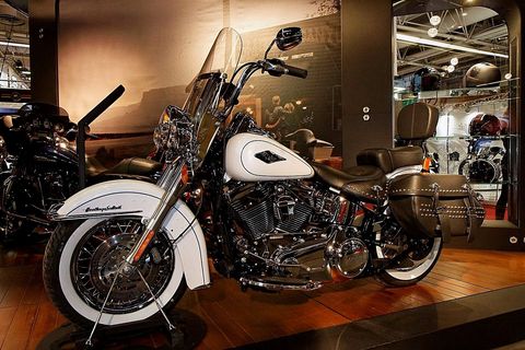 Heritage Softail Classic (FLSTC)