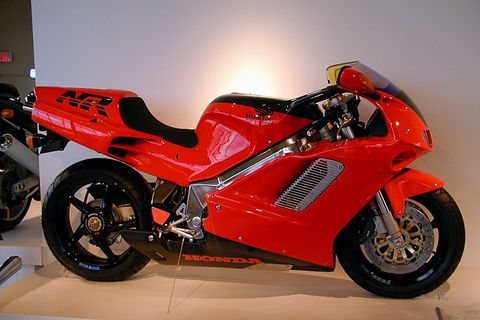 NR750