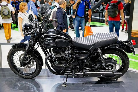 W800