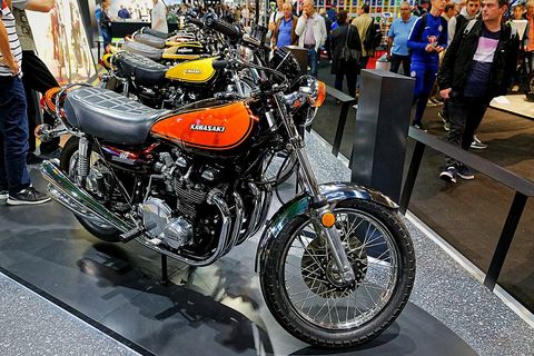 Z900