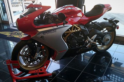 Superveloce 800