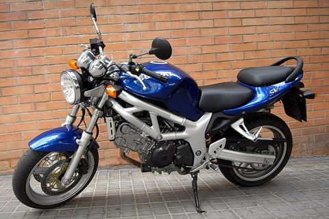 SV650